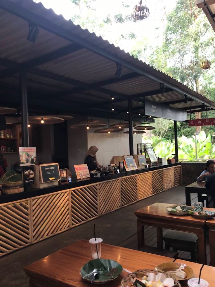 Bar06.jpg